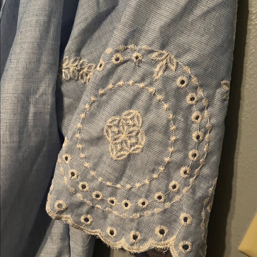 Source Unknown Light Blue Embroidered Kimono - image 3
